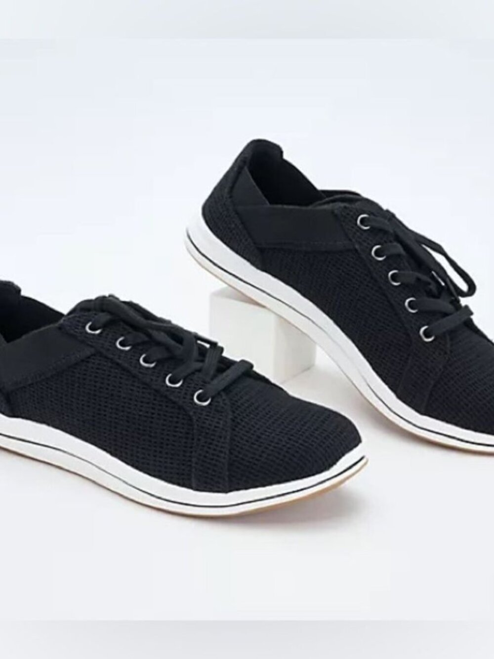 Clarks Cloudsteppers Crochet Casual Sneakers - Breeze Sky Lace